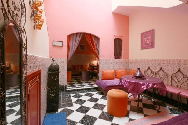 Maison Riad Traditionnel Idealement Situe A Marrakech Marrakesh Exterior photo