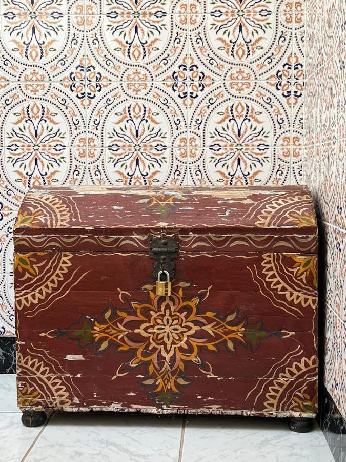 Maison Riad Traditionnel Idealement Situe A Marrakech Marrakesh Exterior photo